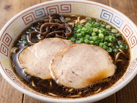 黒ラーメン